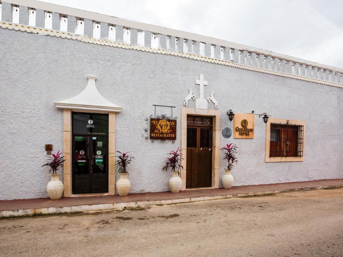 Casa Aluxes Hotel Valladolid  Exterior photo